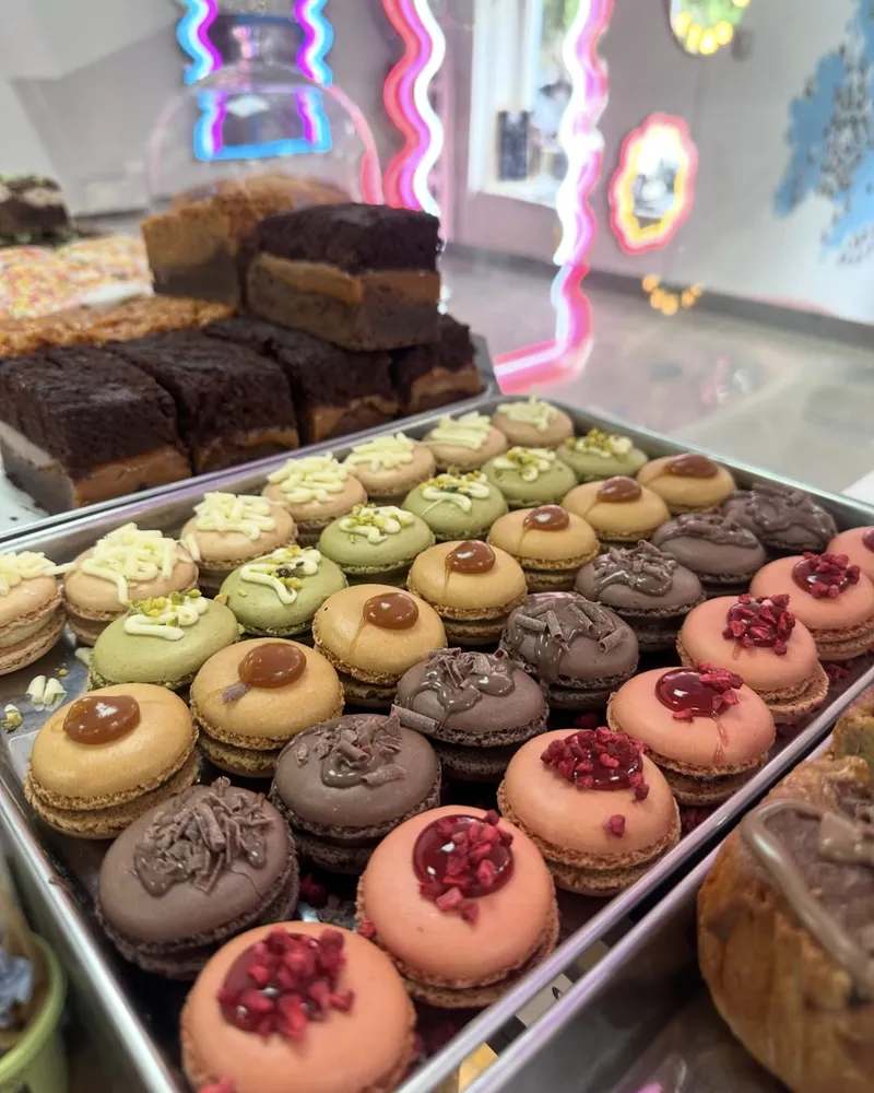Mixed Macarons
